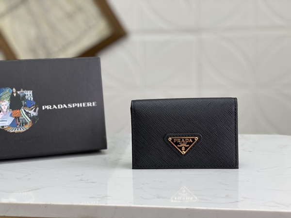 プラダ財布コピー正面デザイン